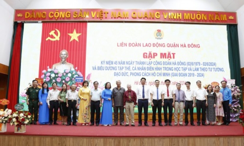 Đẩy mạnh “Học tập và làm theo tư tưởng, đạo đức, phong cách Hồ Chí Minh” trong đoàn viên công đoàn